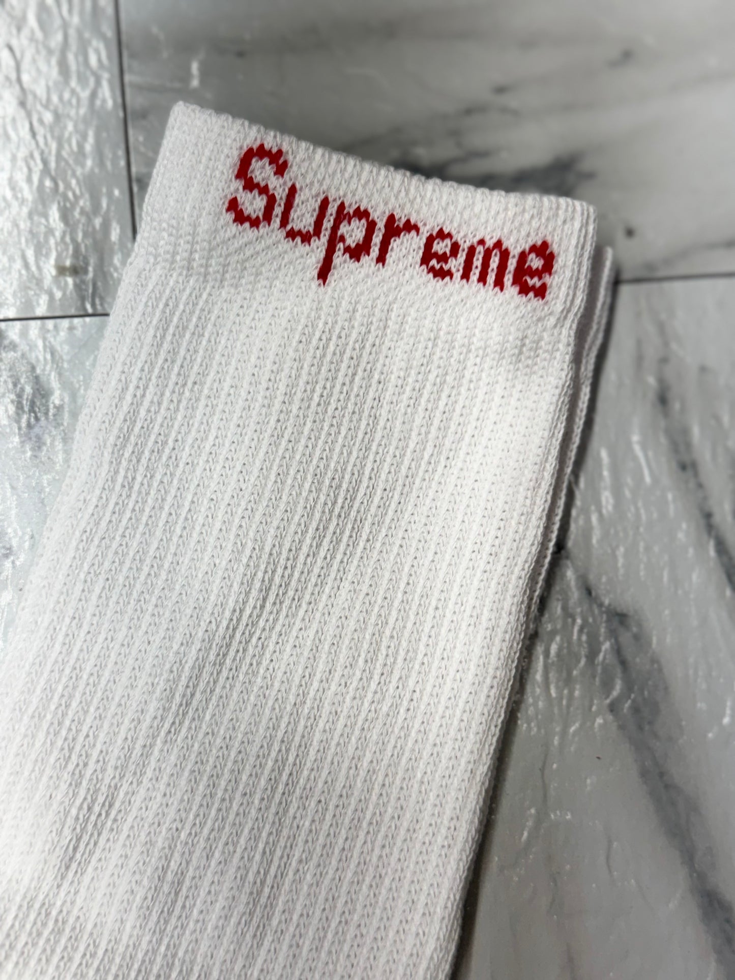 SUPREME SOCKS 1 PAIR