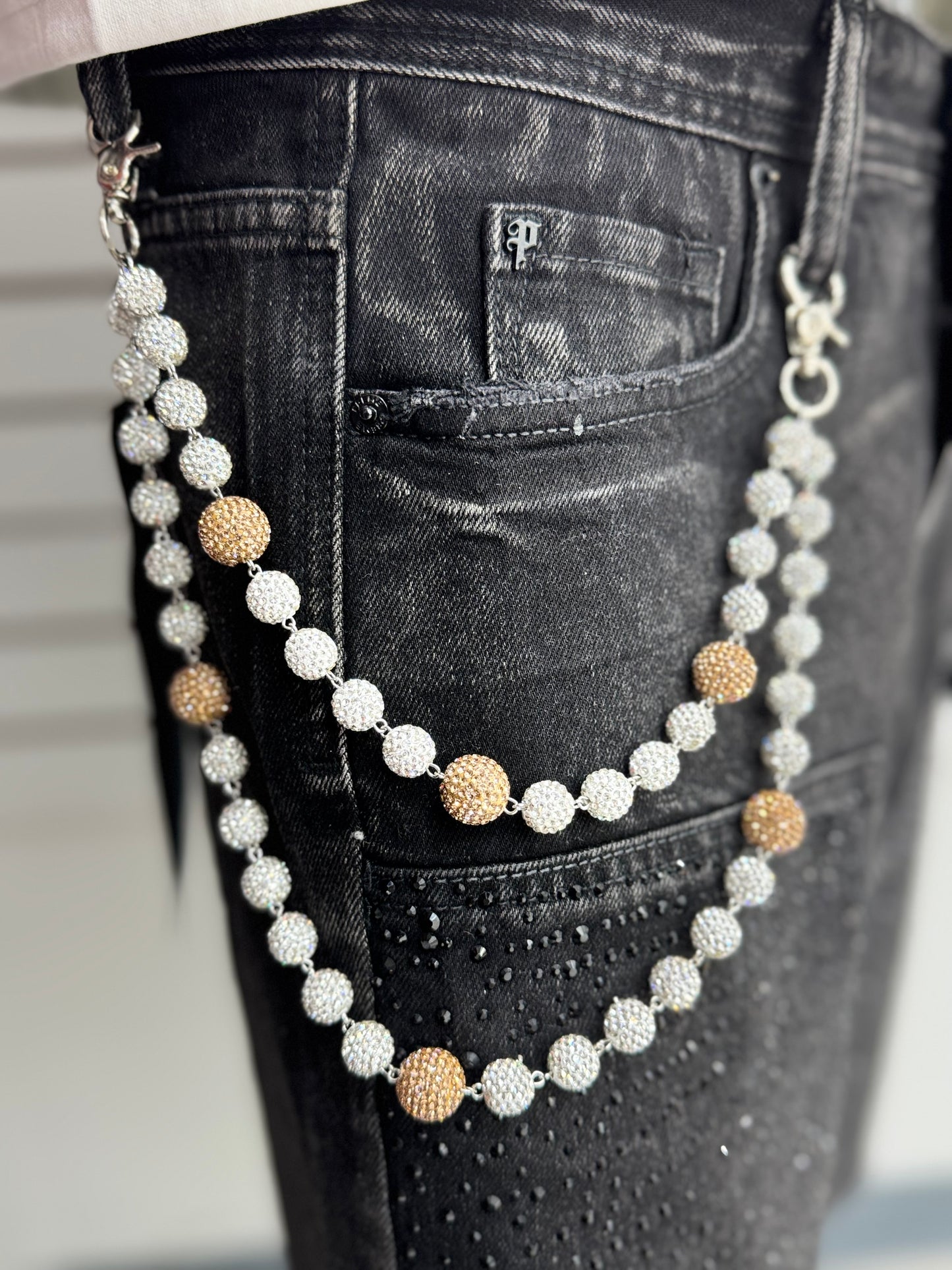 WHITE TAN WALLET CHAIN