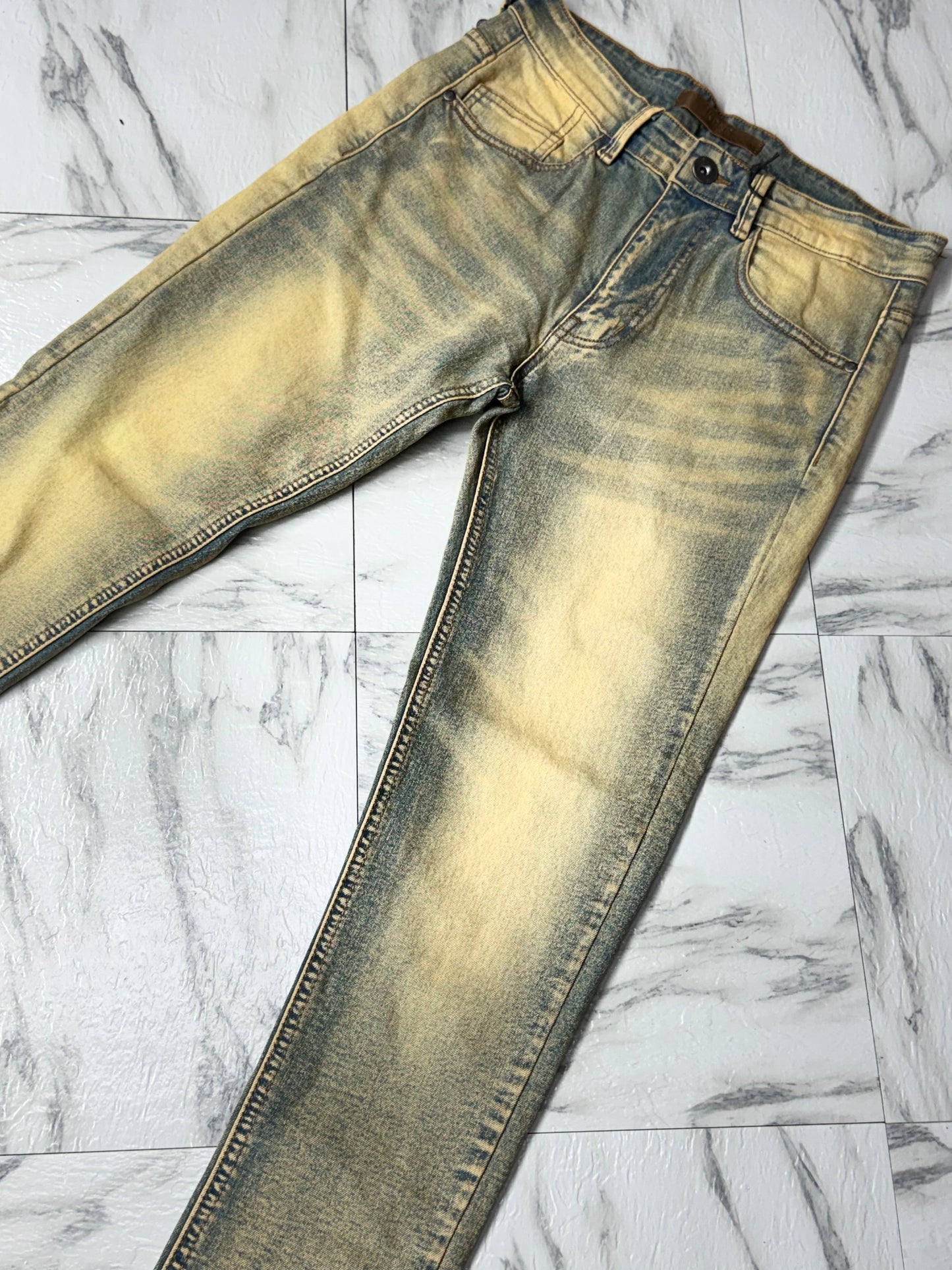 KDNK JEANS